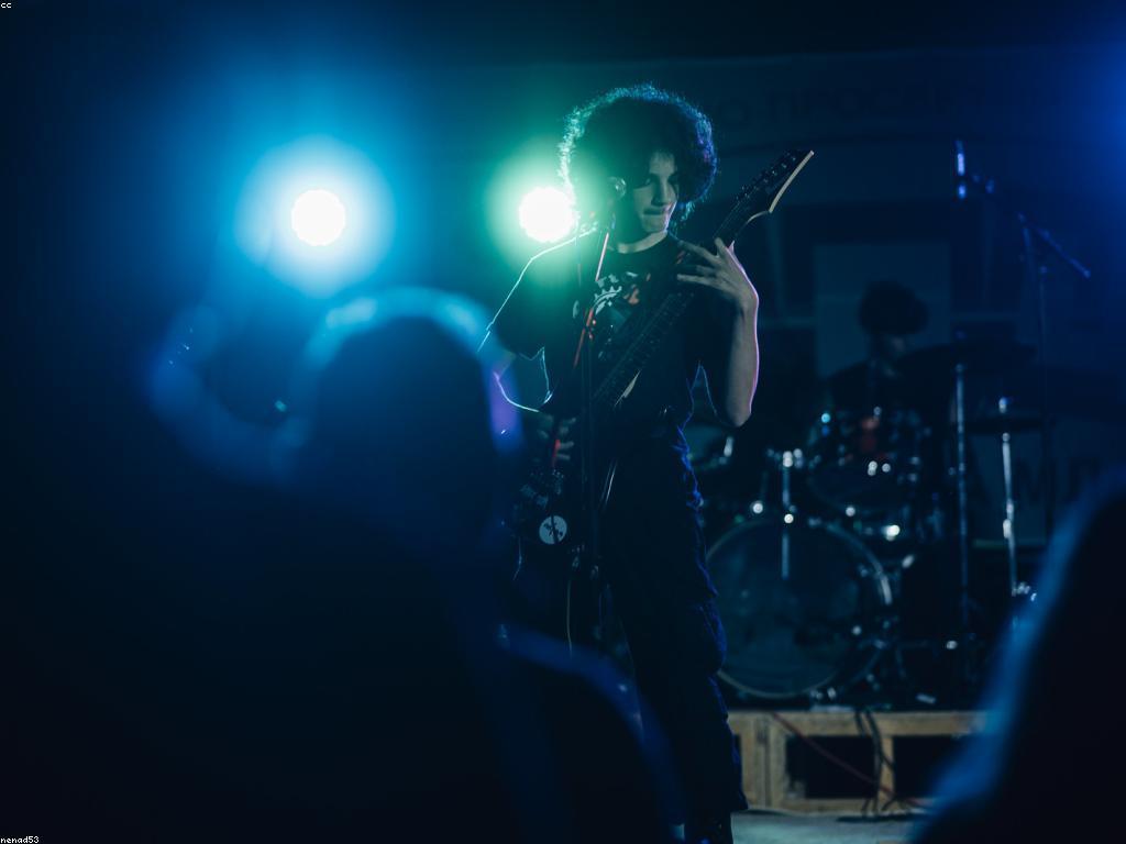 វិធីសាស្ត្រចាប់អារម្មណ៍ដោយការប្រើប្រាស់ជំនាញសិល្បៈ